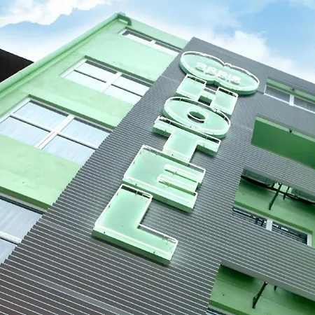 Apple Hotel-2